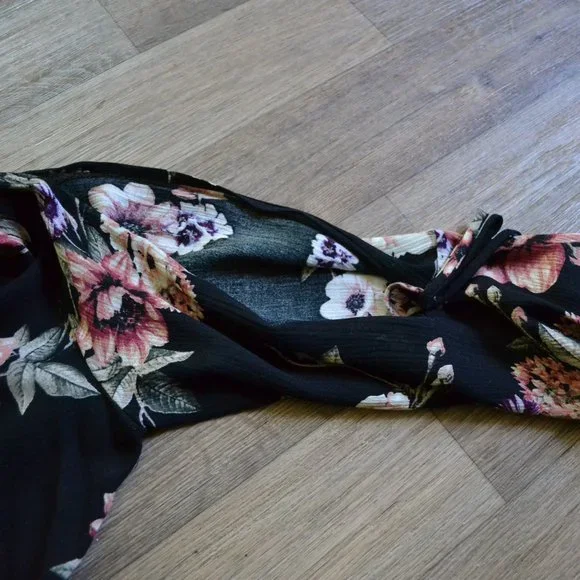 Black Wrap Floral Coldshoulder Bellsleeve Maxi Dress Side Slit Women Size Small - Picture 3 of 11